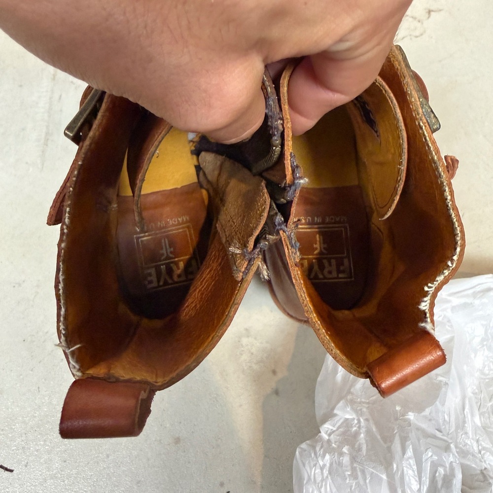 Frye Sabrina Tan Leather Double Buckle Moto Ankle Boots 8.5 M Made in USA - Picture 3 of 8